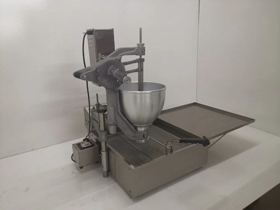 China Stainless Steel Automatic Cake Donut Making Machine Commercial factory